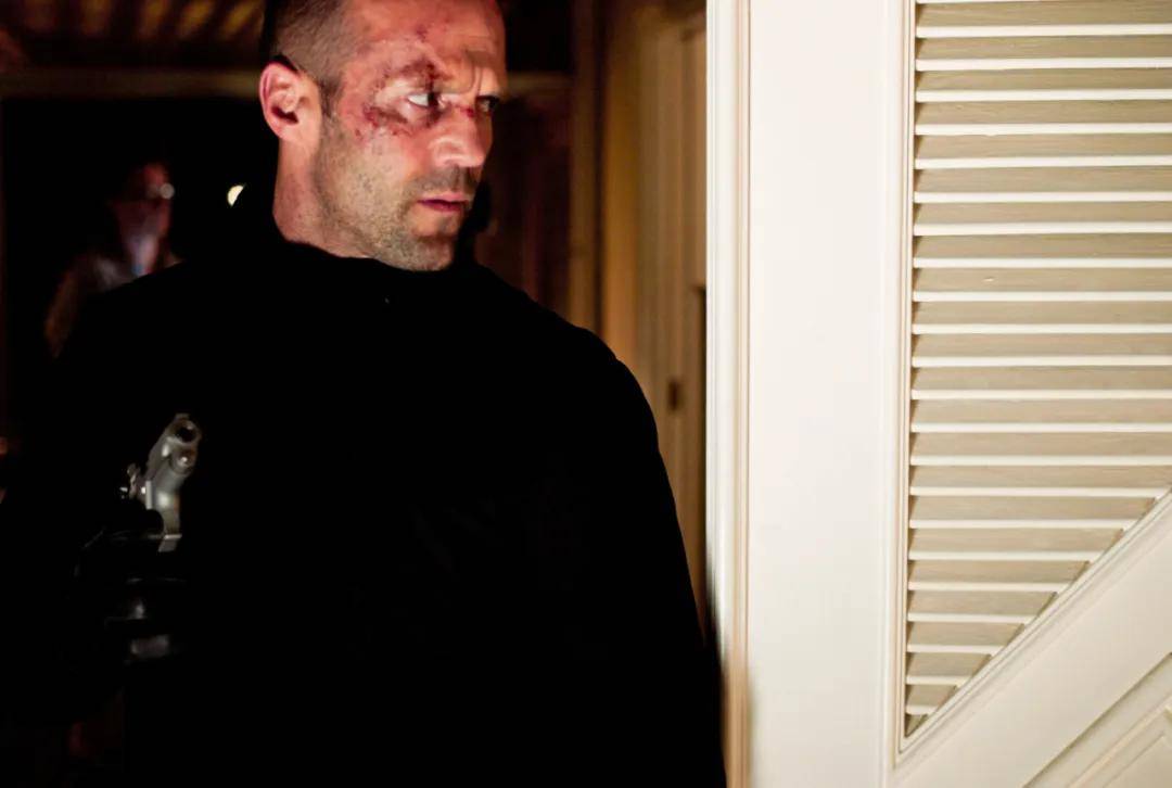 女人|翘臀3.5亿美元、美腿10亿美元，全球最贵女人了解一下