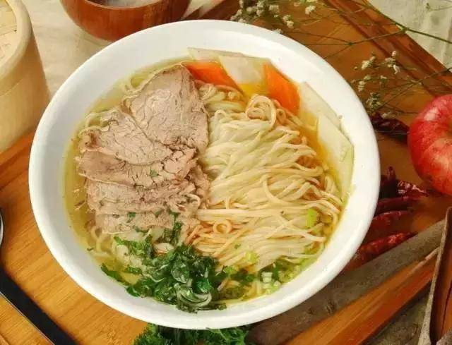 原创美食精选:海带萝卜汤,兰州牛肉拉面,虾仁炒饭,青椒炒肉丝