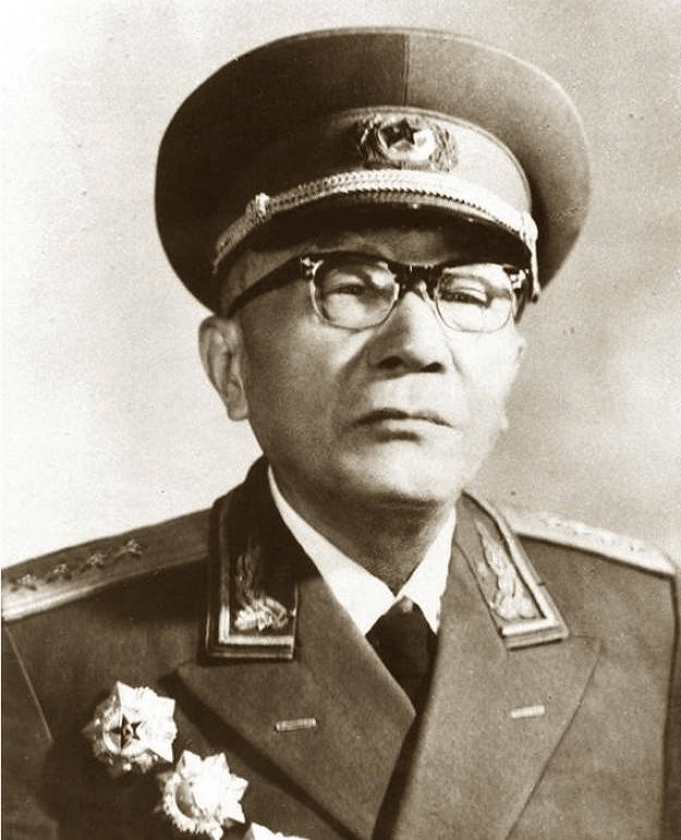 故事传记|抗战结束后，最先提出向东北进军的并非是毛爷爷，而是这位大将