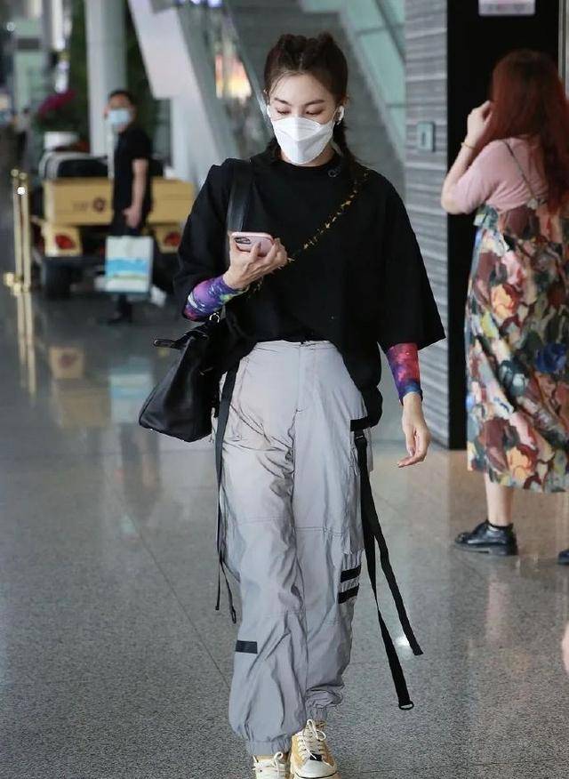 微胖女生怎么穿搭才能穿出时尚感 30647363f0944477b68d9849c93204c4.jpeg