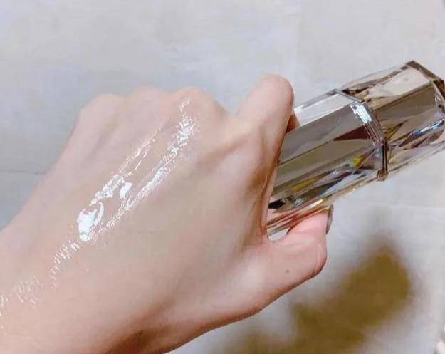 精华|早用晚老,这些人气高口碑精华,能有效补水保湿,提拉紧致,焕颜逆龄