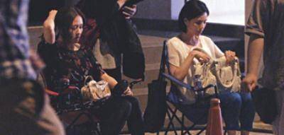 肚脐|李若彤罕见晒珍贵旧照，肚脐装尽显性感迷人，自夸比以前更苗条