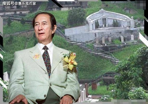 千金|原创“赌王千金”何超莲和窦骁逛街被拍，二人一路手牵手多次深情对视