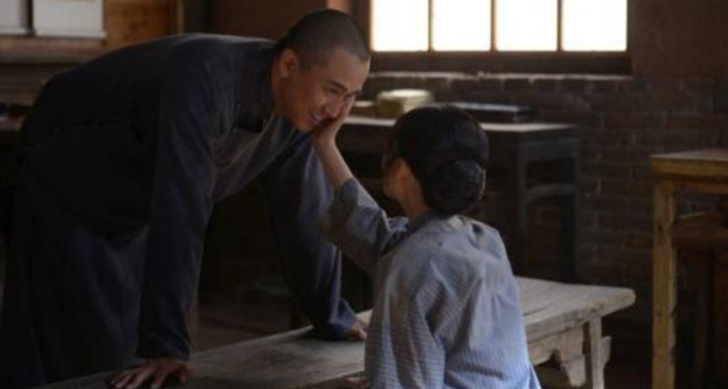 原创白鹿原白孝文将家产卖光只养田小娥让自己媳妇活活饿死