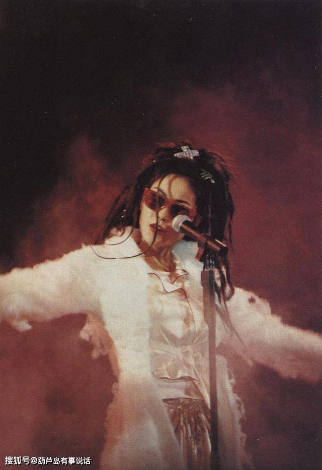 女神|50岁仍有新专辑，这位亚洲传奇女神，再也没有人，像她一样精彩了