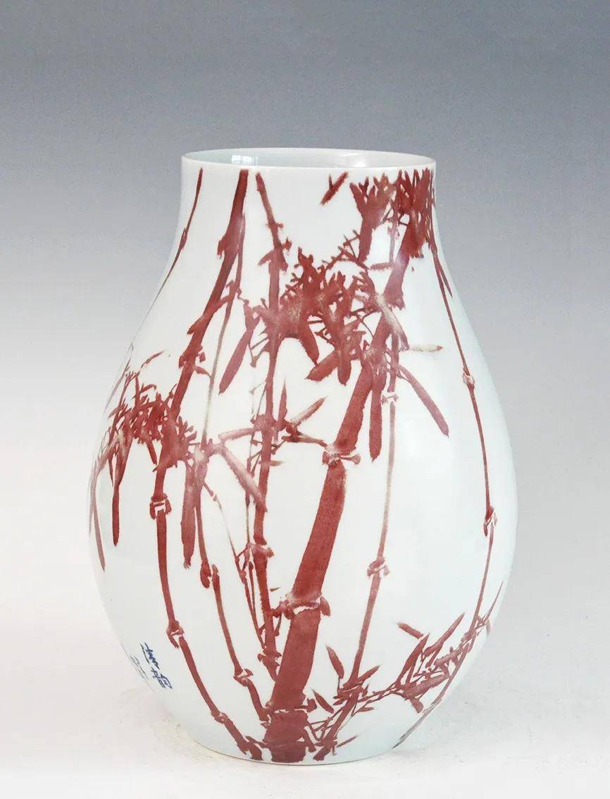 《清韵》 釉里红瓷瓶 2009年