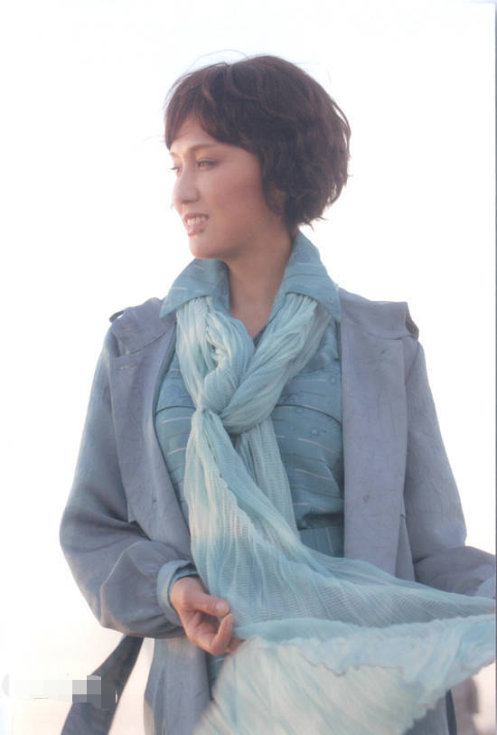 还记得《康熙王朝》中的容妃吗?饰演者李建群去