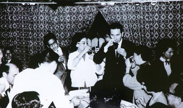 蓝琼缨|赌王四位太太年轻旧照比美：三太娇憨有福相，二太颜值很一般