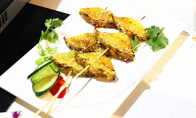 烤鱼|能吃上这样豪华的烤鱼很享受深海的石斑鱼来烧烤