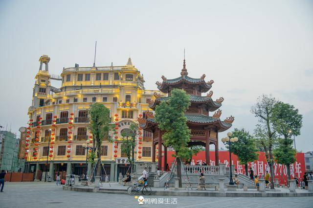 扇形|汕头最有历史底蕴的街区,骑楼和街路呈扇形放射状分布,中西合璧