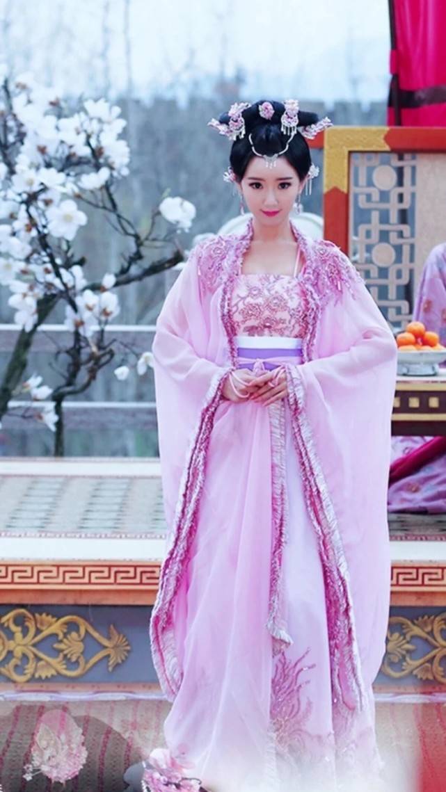 盗墓|原创《盗墓笔记重启》女主要上线，清新甜美还是吴邪小迷妹，让人期待