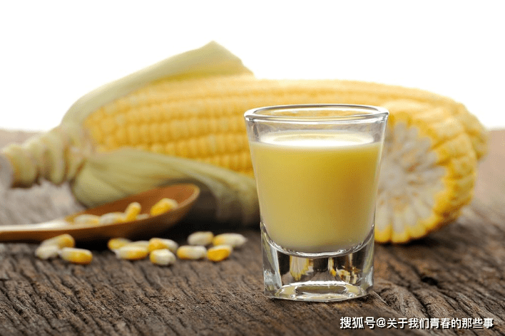 银耳|加剩米饭是“外行”!加这2样,香浓爽滑,营养滋补鲜榨玉米汁