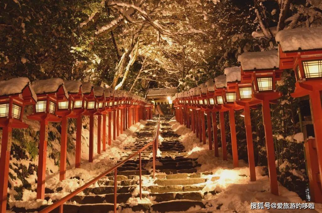 贵船神社雪灯