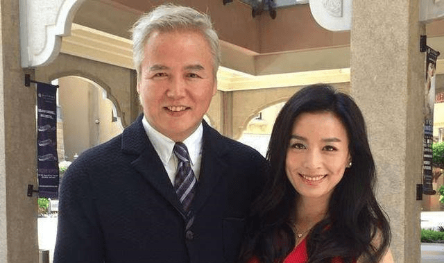 原创最酷女CEO叶海洋：砸50万赴美买精，产下5国混血女儿，当爹又当妈