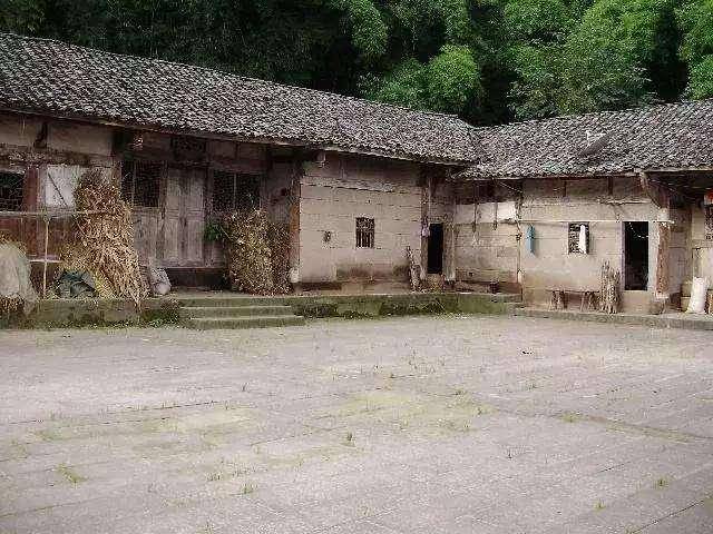 什么样的土地性质可以建住宅 c2f8287a4fee4fbea5abac224791ad9d.jpeg
