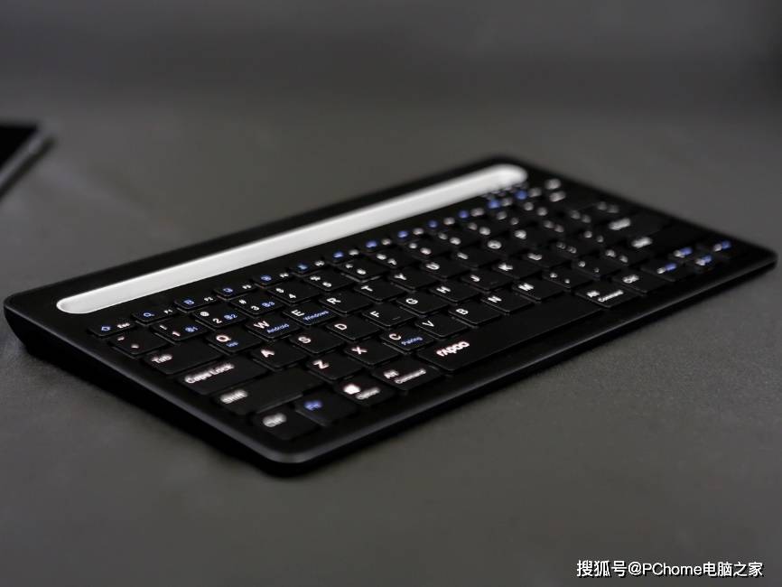 打字|别再用触摸屏打字啦！雷柏XK100蓝牙键盘来帮你