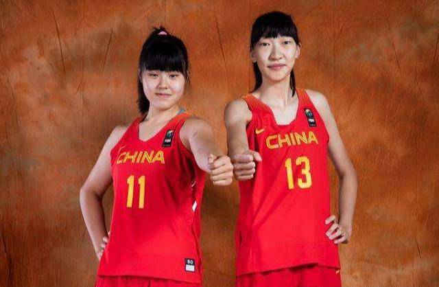 原创身高超2米体重220斤,中国女篮再迎19岁巨无霸,不要让男篮蒙羞了