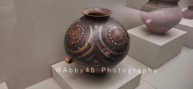 临夏州|甘肃旅行必去临夏州博物馆，见证5700多年前新石器时代，彩陶珍品