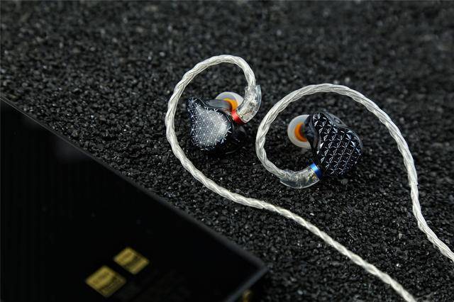 声音|体会潺潺流淌的乐符 飞傲FA9试听