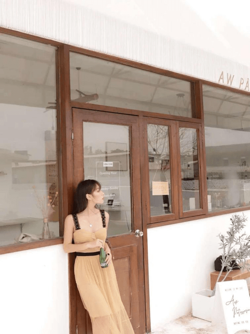 伊丽莎白|盛夏里择一缕蕾丝，不负爱与美