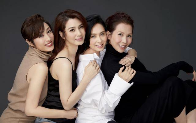 疑惑|原创蔡少芬自恋到失眠,疑惑为何生三胎后身材还那么好,惹来宣萱留言