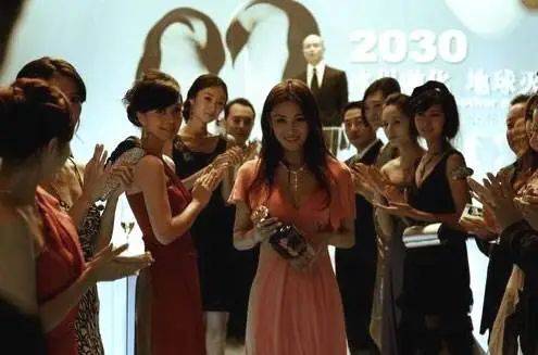 电影|原创30岁之后，曾经“任性”的张馨予，开始展现“可怕”的自律那一面