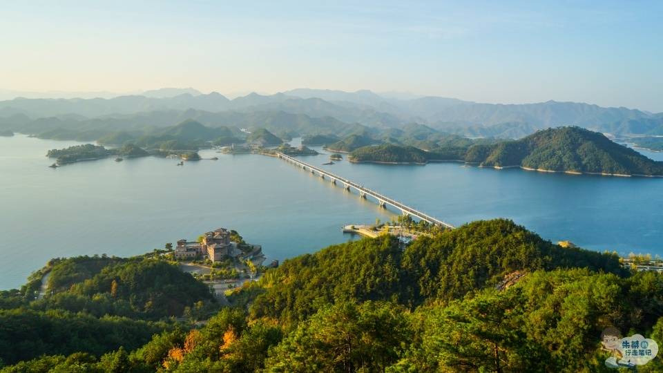 西湖|杭州三大湖区，一个享誉海内外，一个人文底蕴深厚，一个最年轻