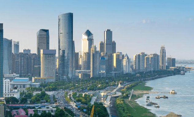 南昌gdp2020年有多少_南昌小树林老头战大妈