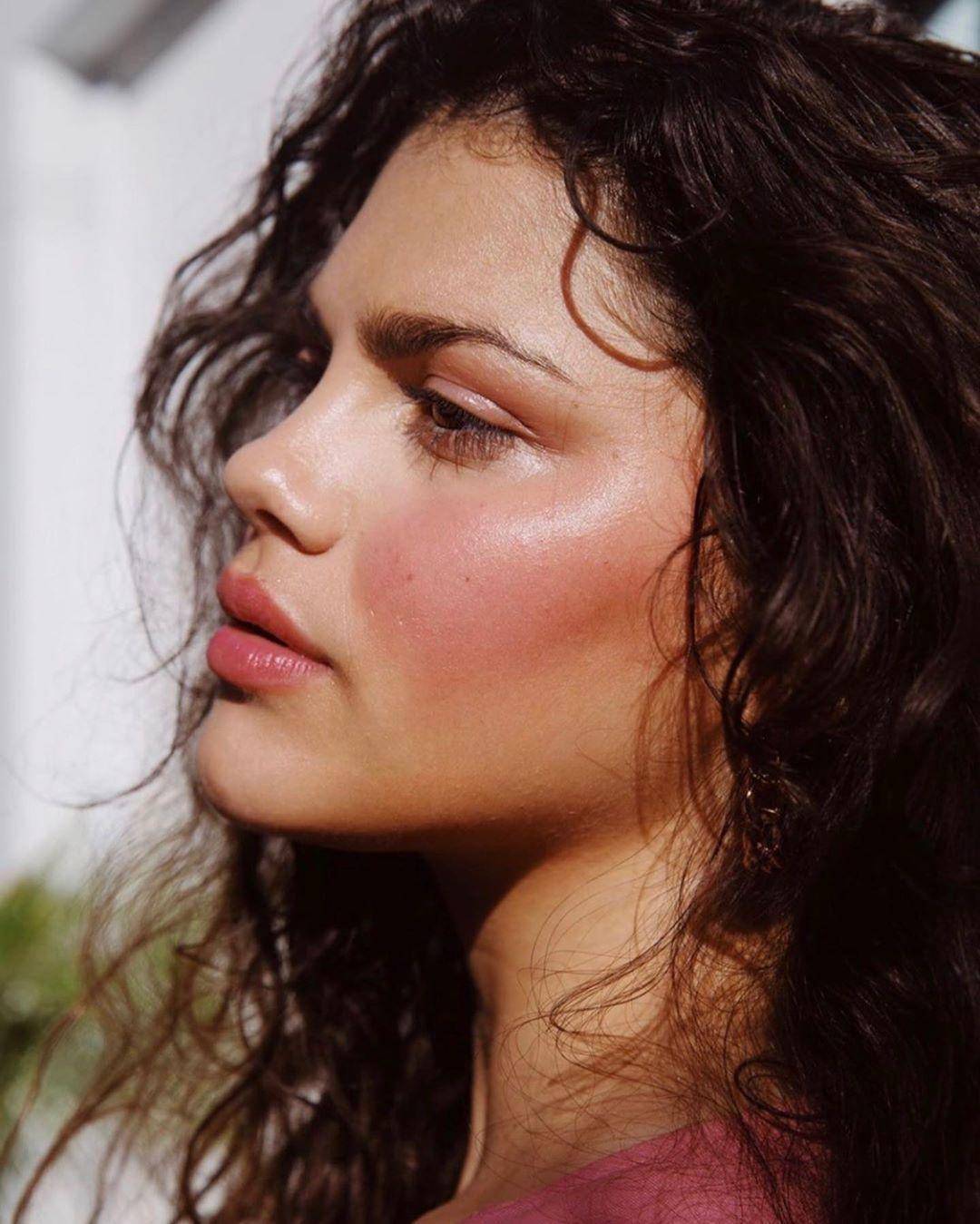 防晒霜|涉水底妆：做好防水基础功课，无所畏惧炎炎夏日