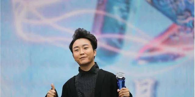 李玉刚|辍学、走穴、气跑梅葆玖,李玉刚凭什么这么狂?