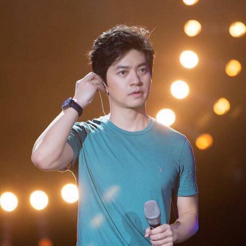 网曝某音乐才子出轨，45岁歌手李健躺枪，工作室