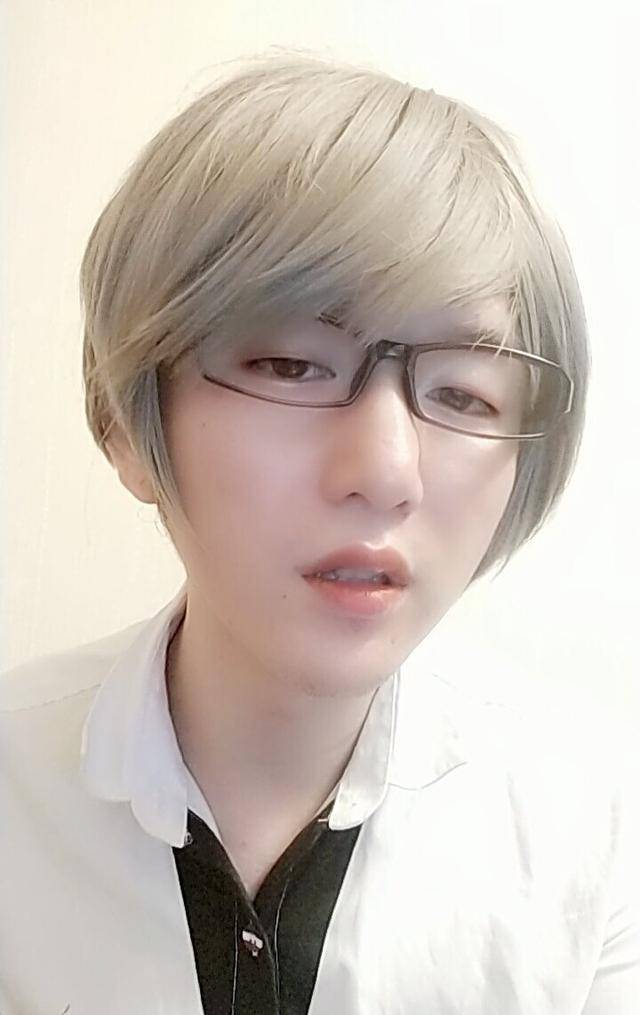 稿子|日作诗2000首女孩卖课遭警告！著名作家：小心我写稿子曝光你