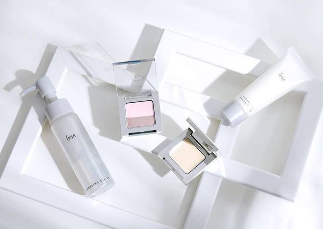 防晒霜|涉水底妆：做好防水基础功课，无所畏惧炎炎夏日