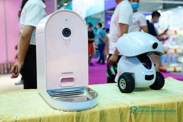 趋势|首日观众破2万，深宠展上这些小趋势值得关注