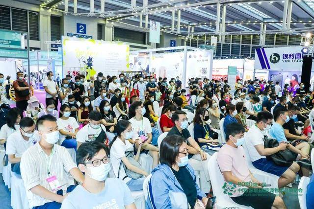 趋势|首日观众破2万，深宠展上这些小趋势值得关注