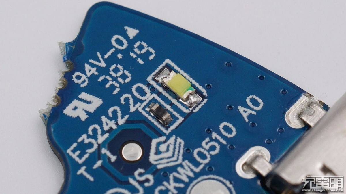 检测|拆解报告：IKEA宜家LIVBOJ 5W无线充电器