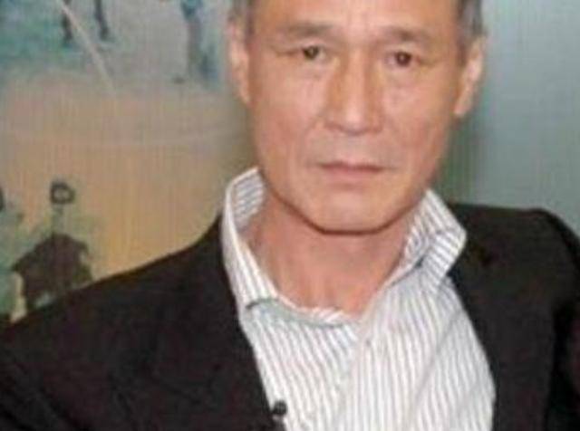 原创陈惠敏凭什么和李小龙齐名?看看他年轻时照片,比李小龙还猛!