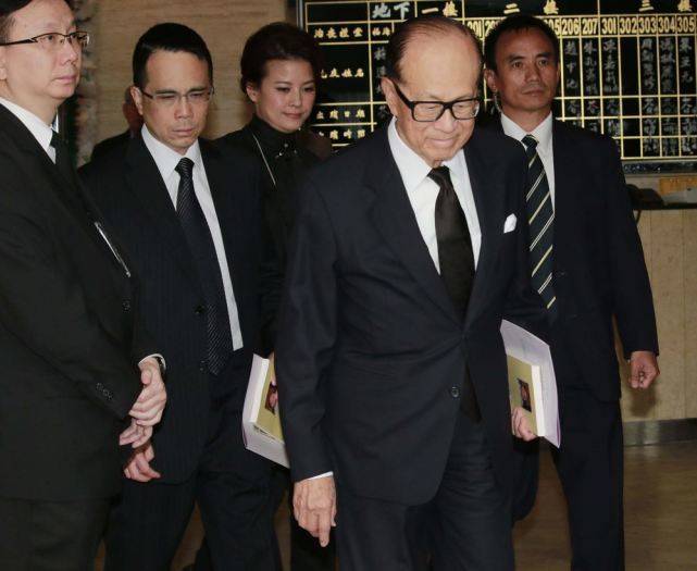 原创英国不准华为发展5G，为何却同意李嘉诚，控制英国大量基建生意？