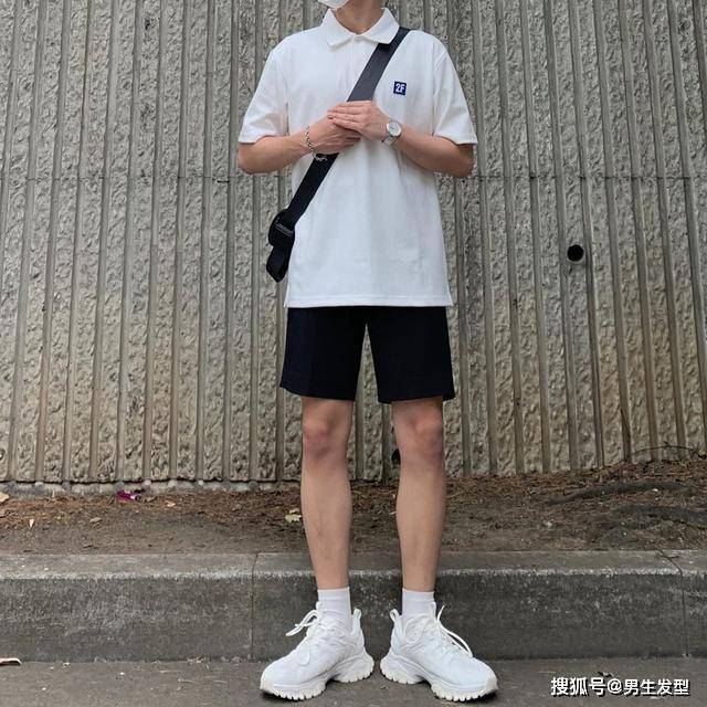 男生简单帅气的夏日穿搭,有这5套衣服就够了,轻松出门