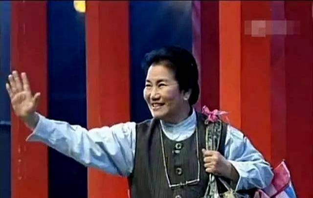 1999年春晚赵丽蓉,欢声笑语的《老将出马》,儿子看后全程黑脸