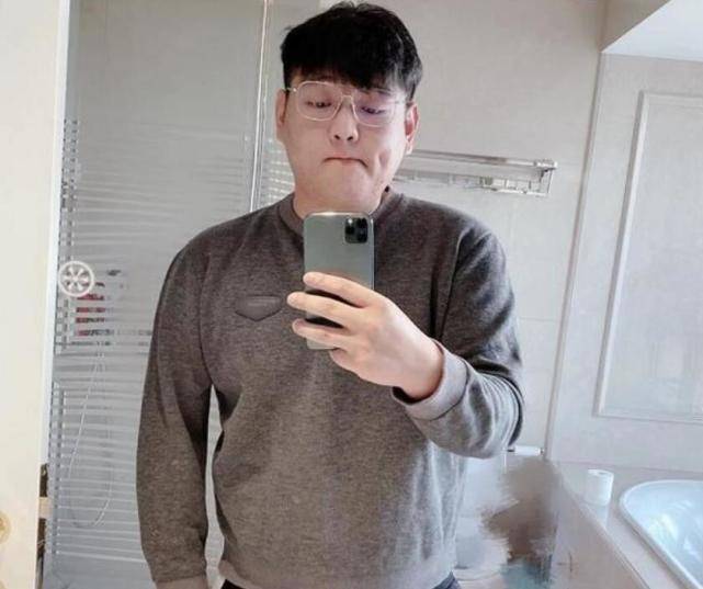 程心曲和榜一公布恋情,网友统计后发现,一共刷了700万