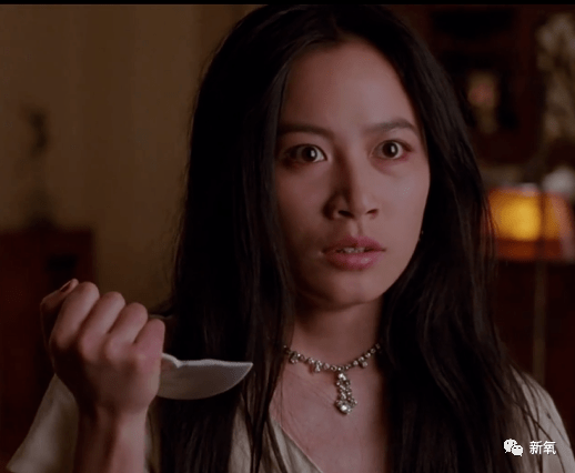 人中|20岁的脸垮得像40岁，还比关晓彤讨人喜欢，她真没不服气吗？