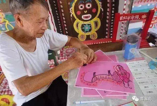 97岁“中国宫崎骏”:用2920天坚持,画一个村(组图)