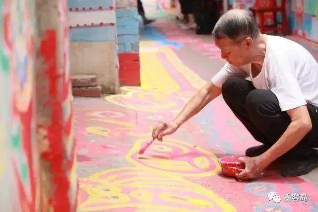 97岁“中国宫崎骏”:用2920天坚持,画一个村(组图)