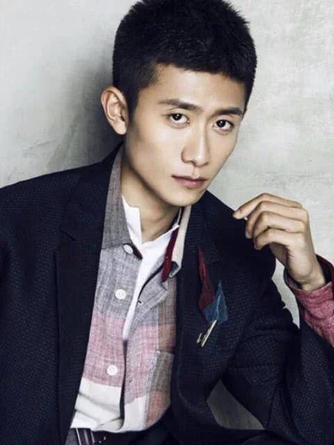 
杨紫互助的男星颜值排行 张一山垫底 霍建华第二 第一非他莫