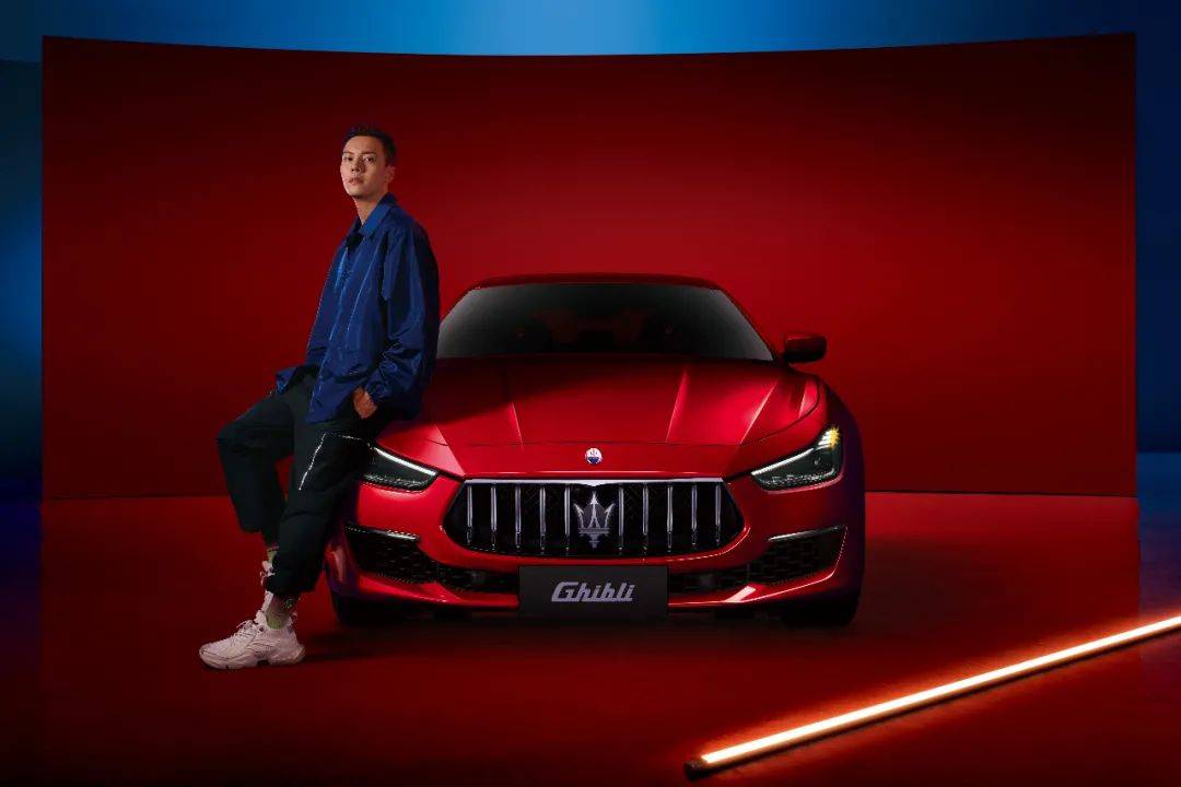 Ghibli|省下几顿饭钱，都无法与爱豆同款的潮流单品是？