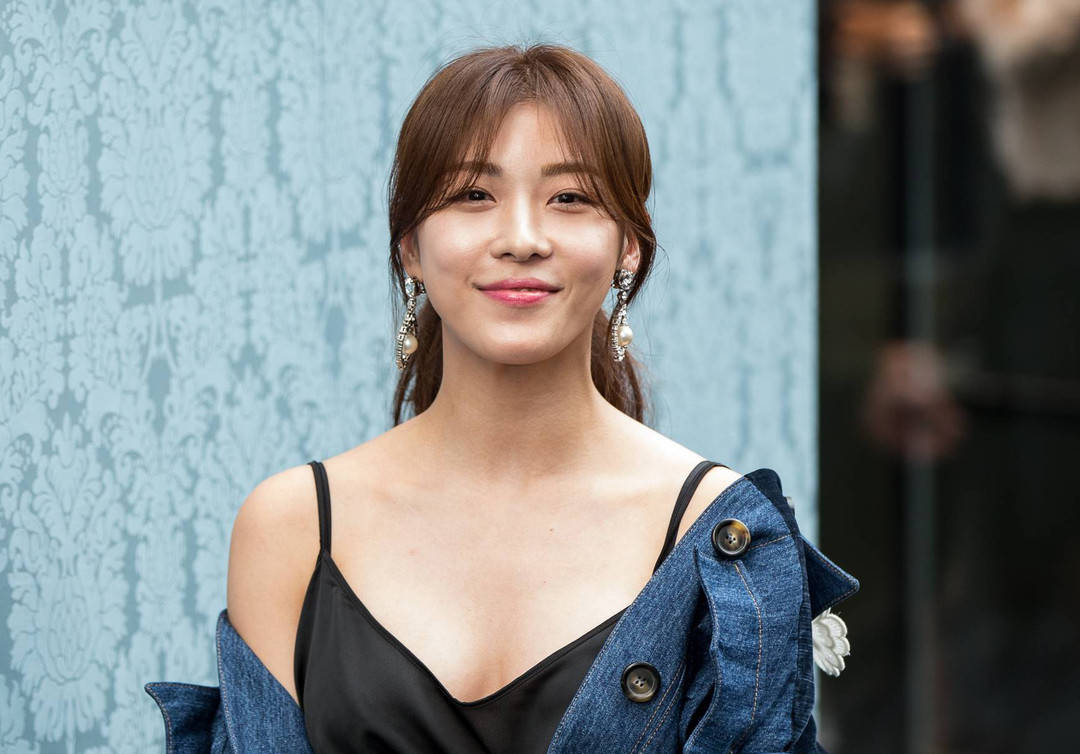 河智苑破天荒出演综艺 与成东镒拍戏成好友 父亲