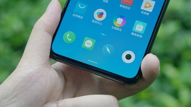 真香|魅族17测评：120Hz直屏，真香警告？