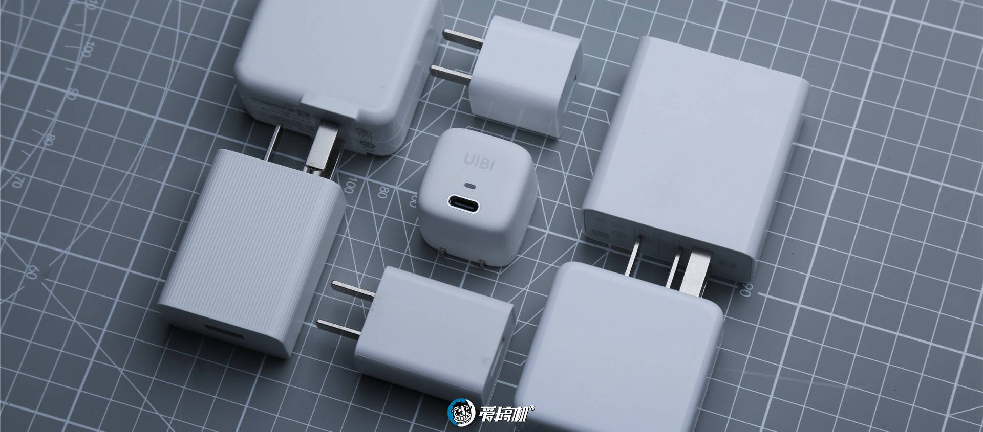 评测|轻奢便携 柚比18W PD迷你快充头评测