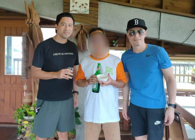 偶遇林心如霍建华一家度假,林心如素颜出镜状态好霍建华肚腩抢镜